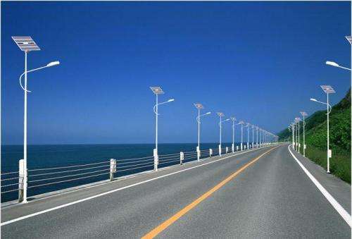 太陽能路燈價(jià)格高低不同的原因有哪些