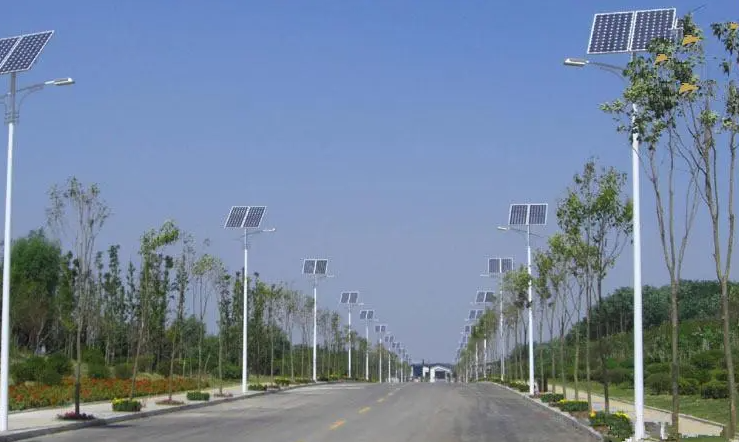 太陽(yáng)能路燈的標(biāo)準(zhǔn)電壓是多少？